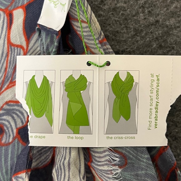 Vera Bradley Soft Fringe Scarf Paradise Floral Mint Rayon New With Tags Gift - Picture 4 of 9